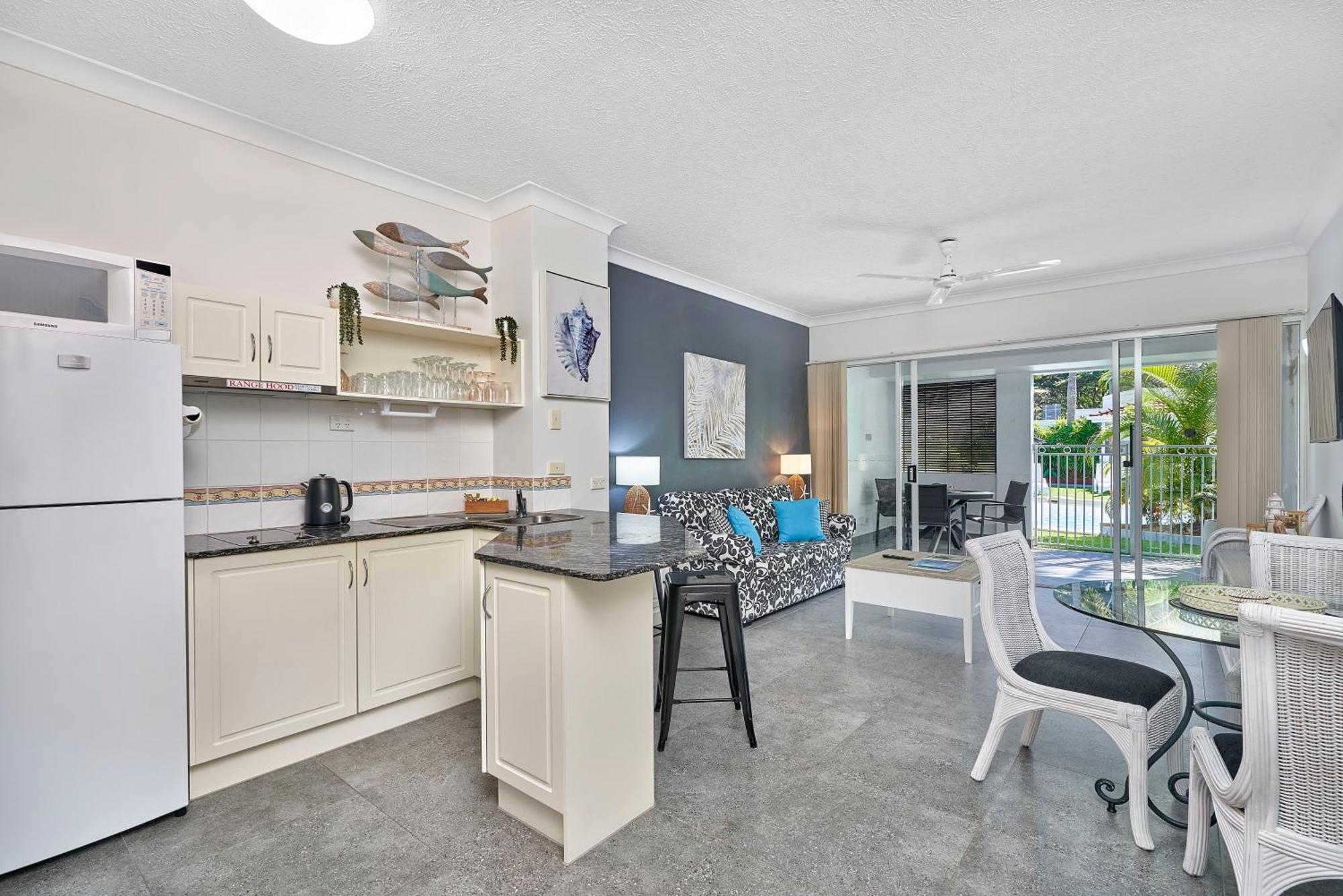 Alassio Apartments With Direct Pool Access Palm Cove Rom bilde