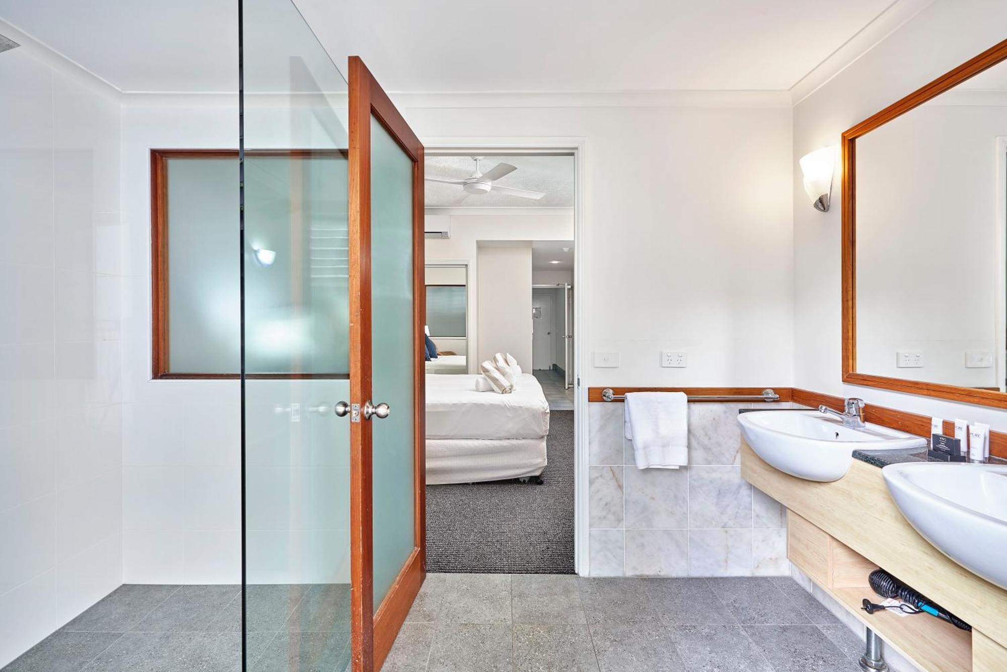 Alassio Apartments With Direct Pool Access Palm Cove Rom bilde