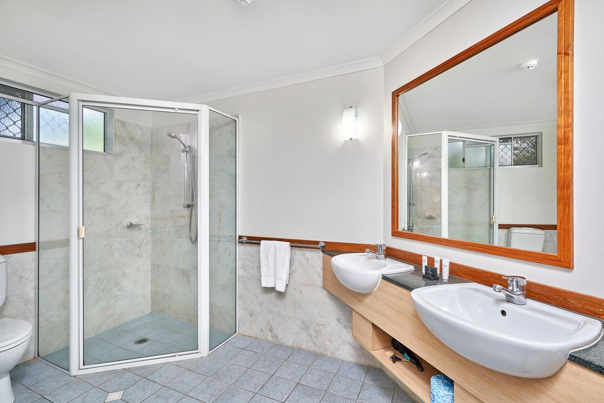 Alassio Apartments With Direct Pool Access Palm Cove Rom bilde